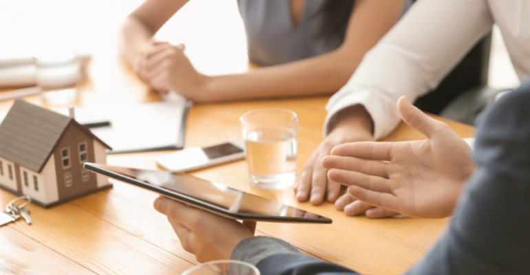 Qué es un personal shopper inmobiliario HeadHousingSolutions - Compra de vivienda, alquiler y servicios de real estate