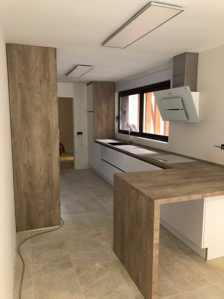 Reforma integral de cocina en vivienda de Madrid